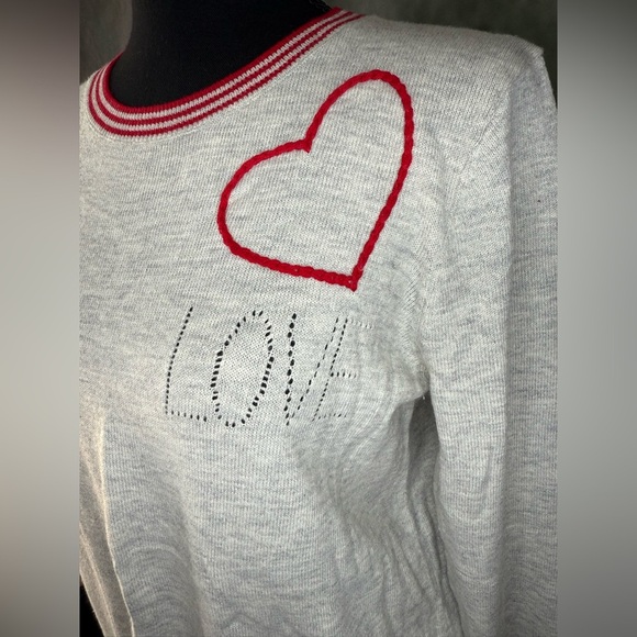 ❤️LOFT Gray Sweater with Red Heart Accent❤️ - Picture 2 of 8